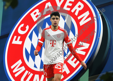 19.12.2023, FC Bayern Muenchen 


Hier nur Vorschaubilder !