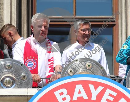 15.05.2022, FC Bayern Muenchen, Meisterfeier am Marienplatz

Hier nur Vorschaubilder !