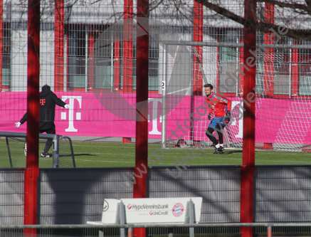 16.01.2023,  FC Bayern Muenchen, TrainingHier nur Vorschaubilder !