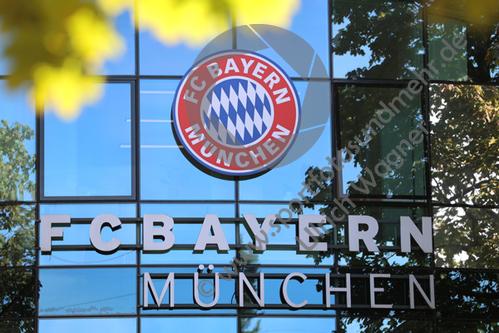 16.10.2023, FC Bayern Muenchen

Hier nur Vorschaubilder !