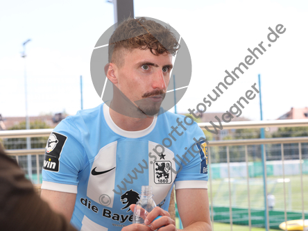 10.08.2023, TSV 1860 Muenchen, Interview Niklas Tarnat

Hier nur Vorschaubilder !