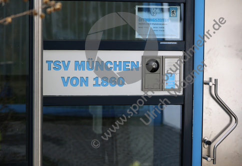 13.04.2023, TSV 1860 Muenchen, Pressekonferenz, Maurizio Jacobacci, Trainer,TSV 1860 Muenchen  

Hier nur Vorschaubilder !