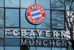 10.02.2022, FC Bayern Muenchen, Logo und SchriftzugHier nur Vorschaubilder !