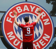 06.12.2021, FC Bayern Muenchen, FotomontageHier nur Vorschaubilder !