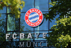 28.04.2022, FC  Bayern MuenchenHier nur Vorschaubilder !